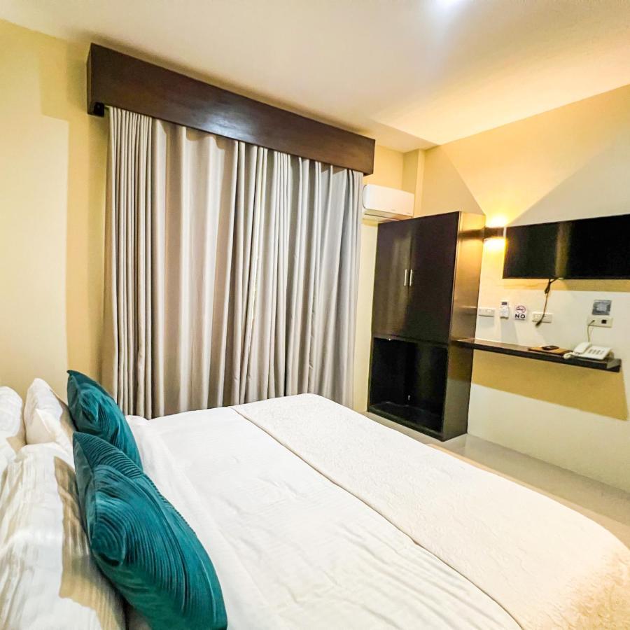 Casa Cecilia Hotel Bantay Екстериор снимка
