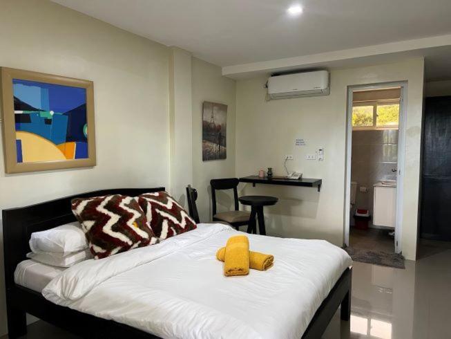 Casa Cecilia Hotel Bantay Екстериор снимка